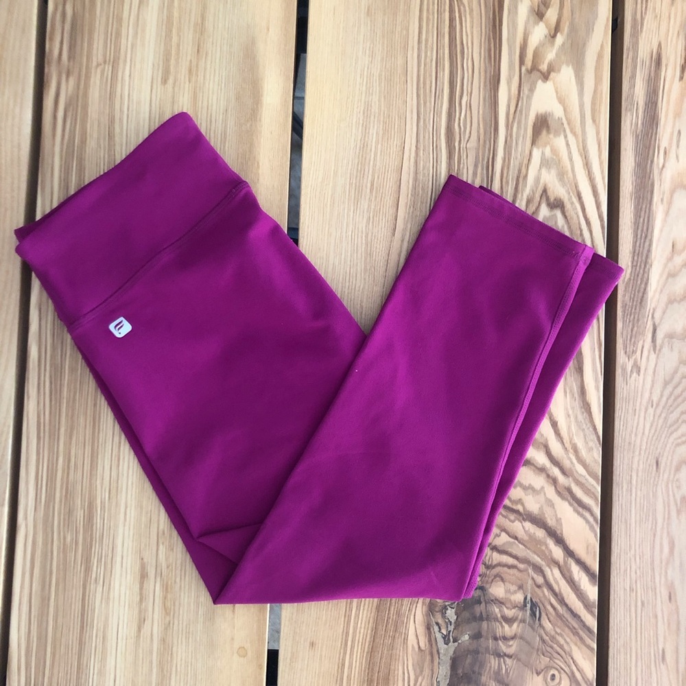 Fabletics Salar Solid Powerhold Capri - image 1